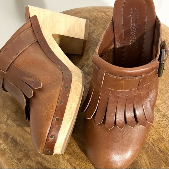 Madewell Classic Kiltie Fringe Clogs in Chestnut Brown 6.5 - Picture 4 of 8